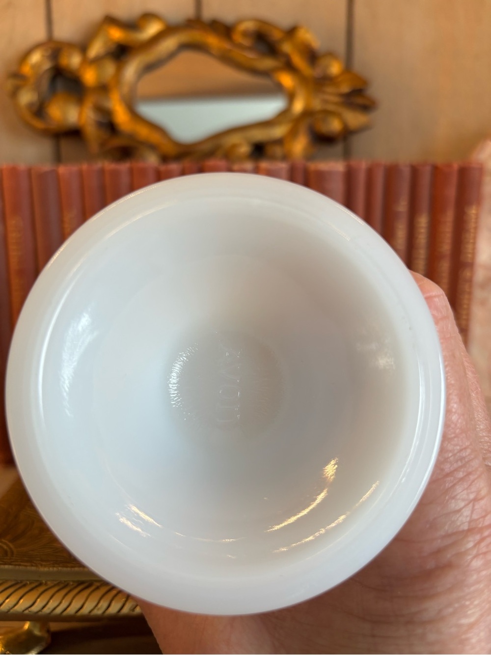Avon White Hobnail Pedestal Fairy Lamp with Clear Hobnail Shade - Picture 6 of 13